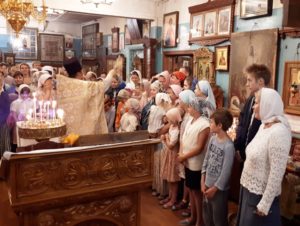 Молебны об учащихся в храмах Клинского благочиния