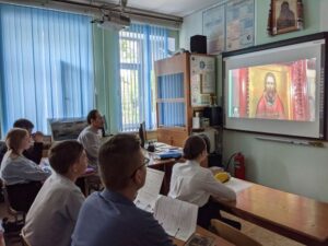 Показ фильмов из цикла «Святые нашего времени» в Православной гимназии «София» г. Клина